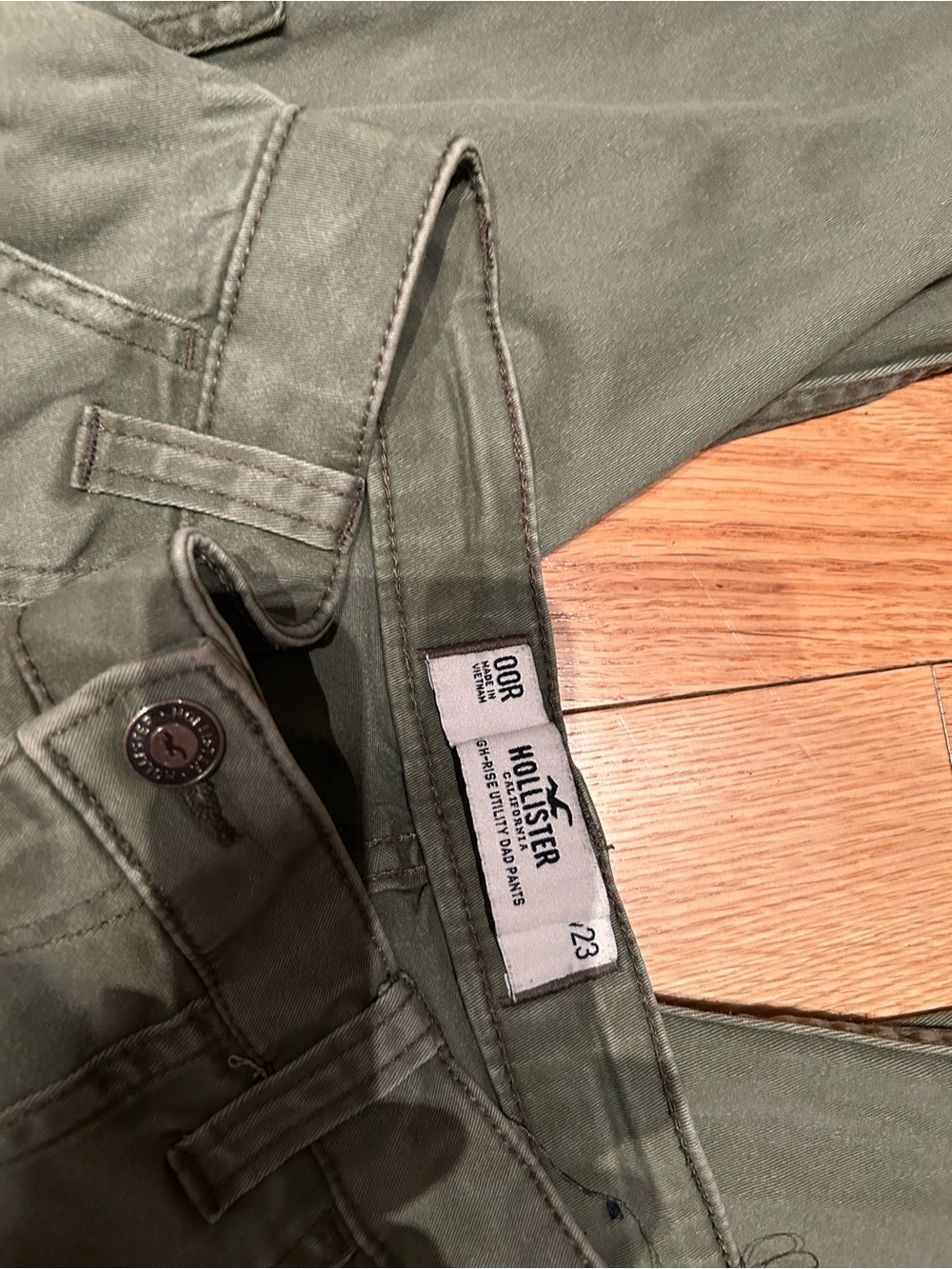 Hollister Olive Utility Cargo Pants